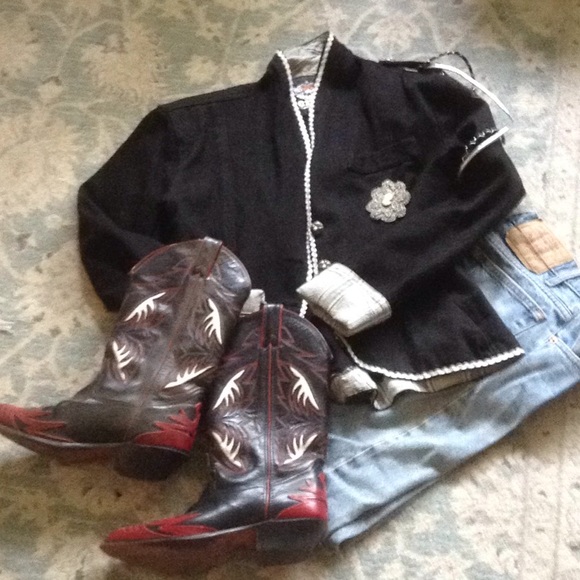 Jacket wit epilets - Picture 1 of 6